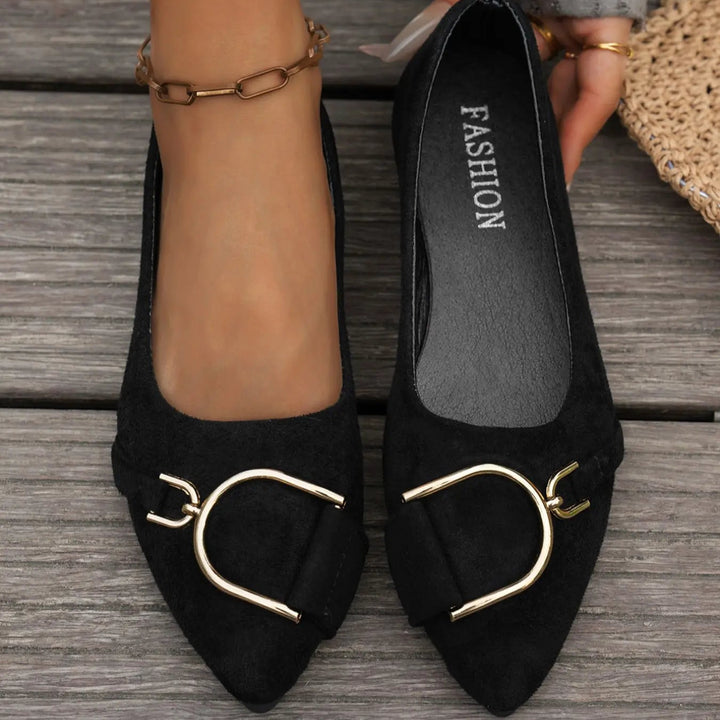 Pointed-toe flat loafers with buckles