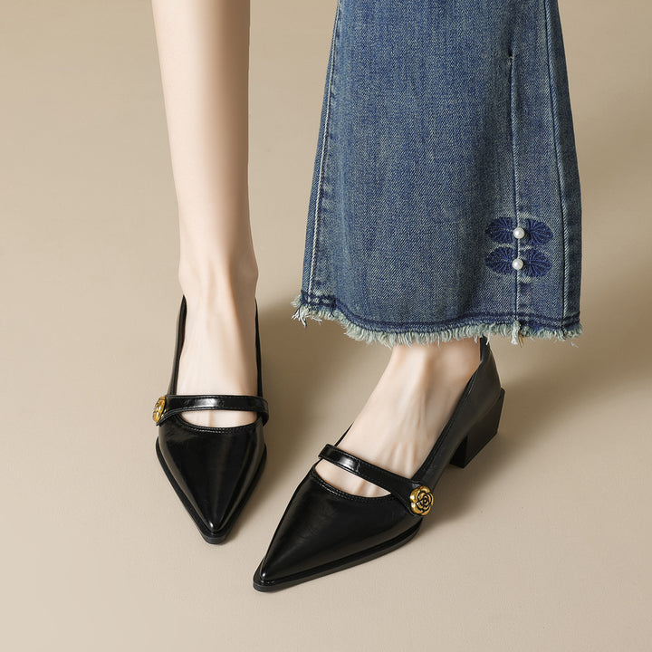 Retro pointed-toe block-heel shoes