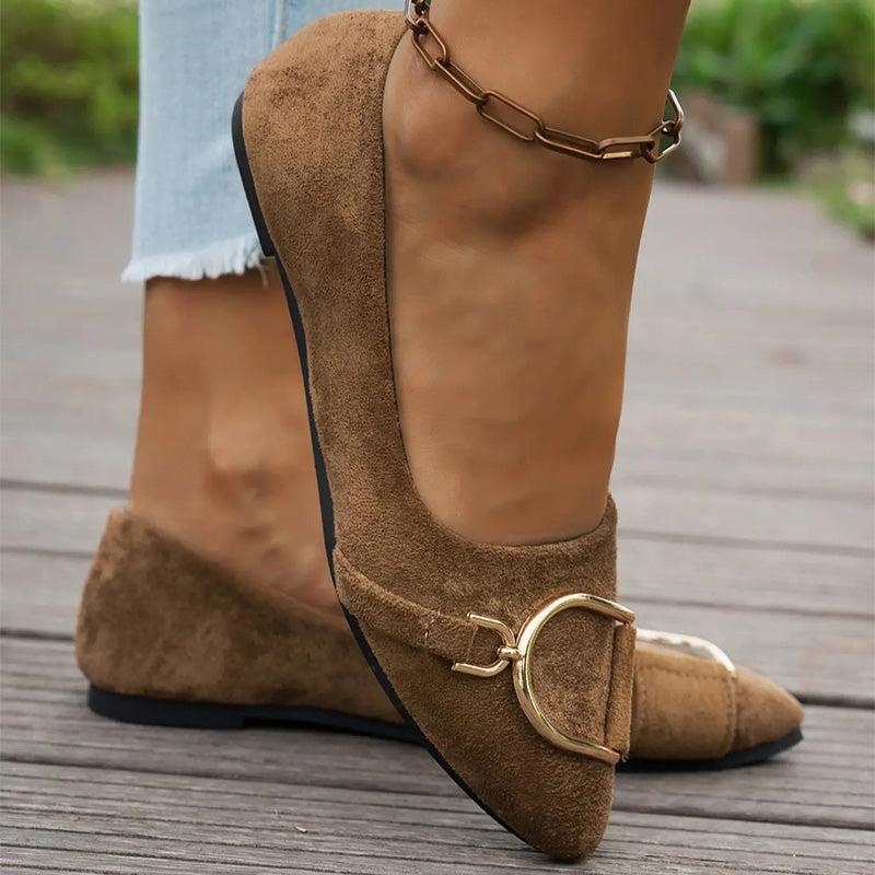 Pointed-toe flat loafers with buckles
