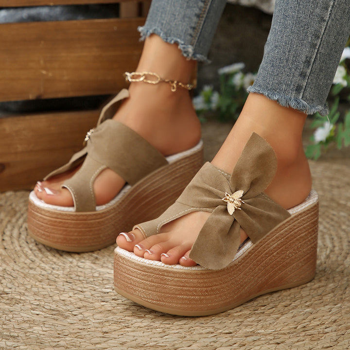 Suede platform toe-loop slides