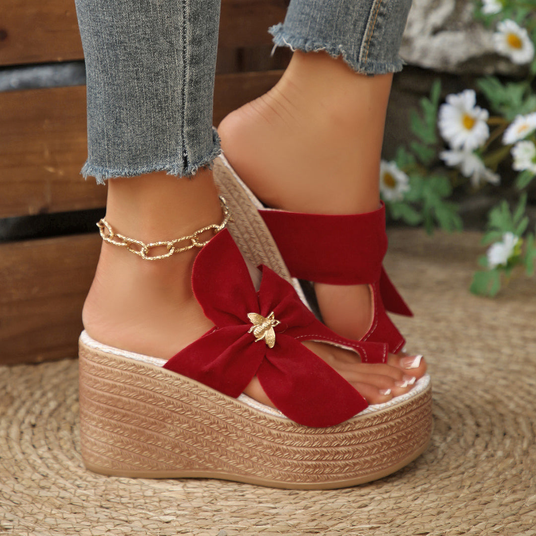 Suede platform toe-loop slides