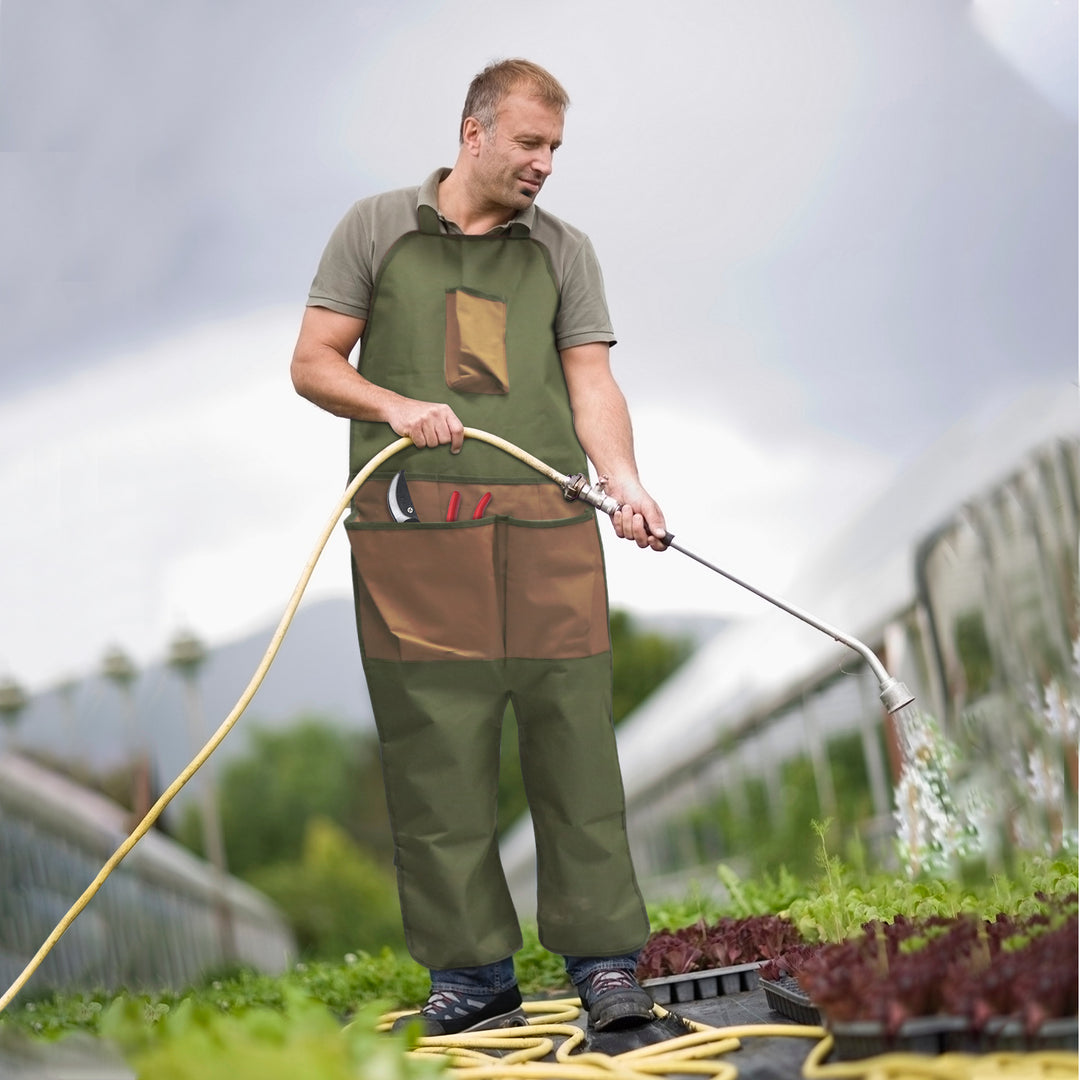 Multi-pocket extended apron