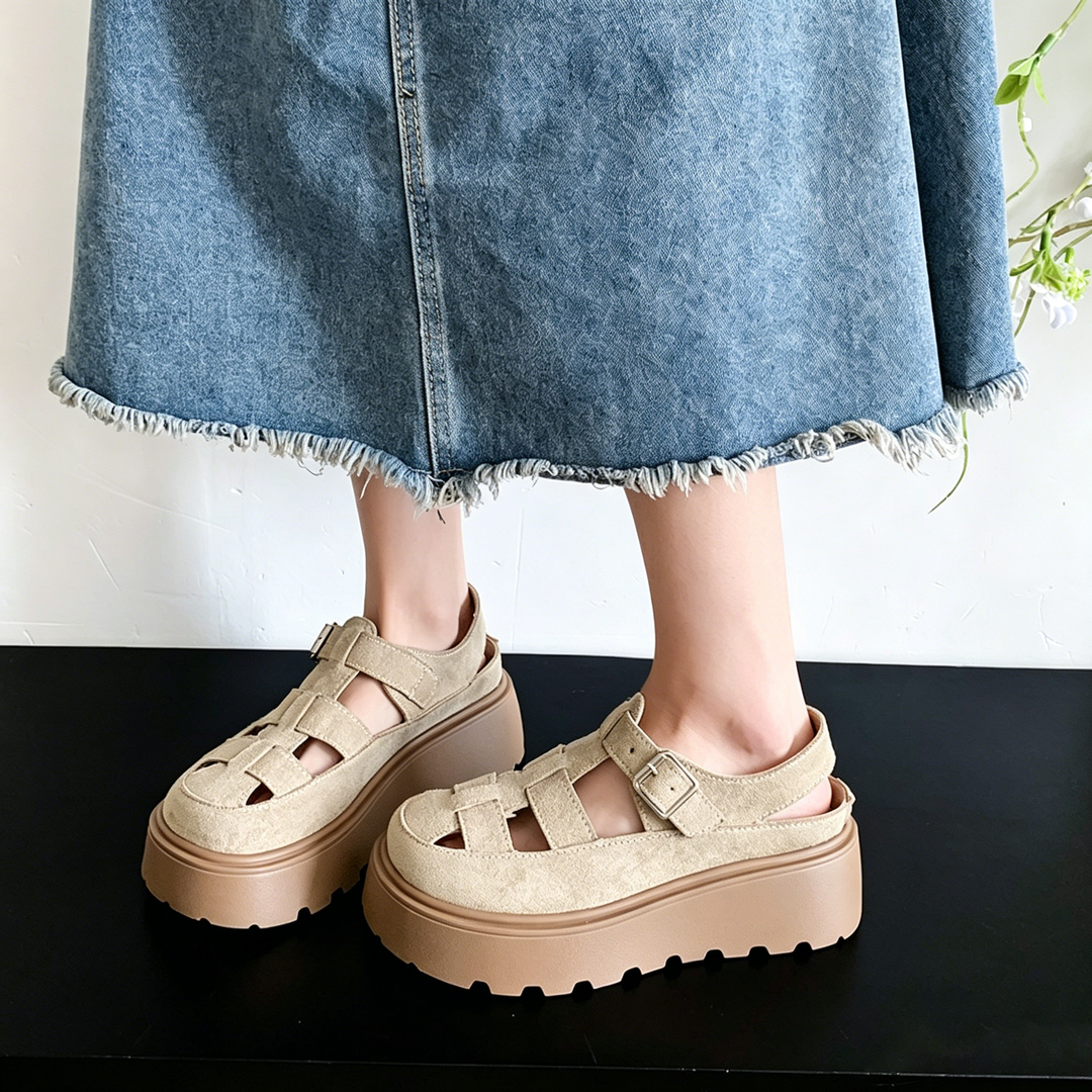 Retro platform Roman buckle sandals