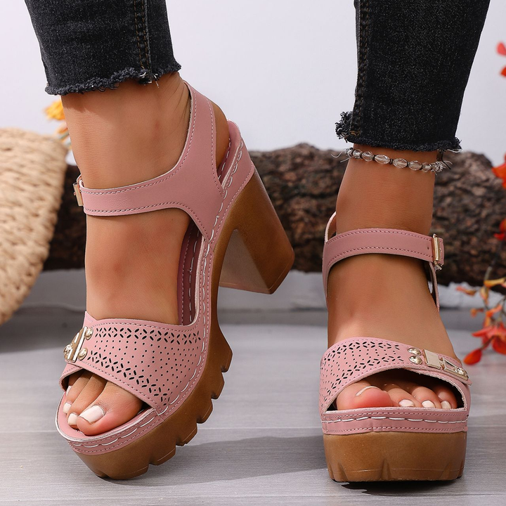Retro  Cutout Platform Block Heel Beach Sandals