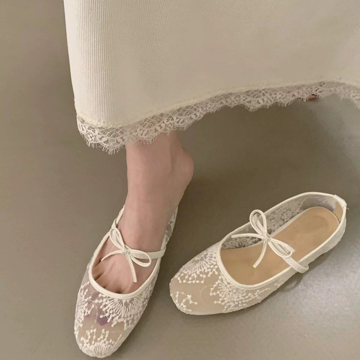 Elegant Mesh Ballet Flats with Cute Bow