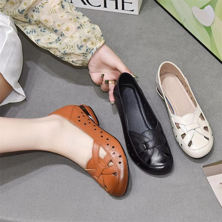 Women Hollow Cross Strap Flat Shoes