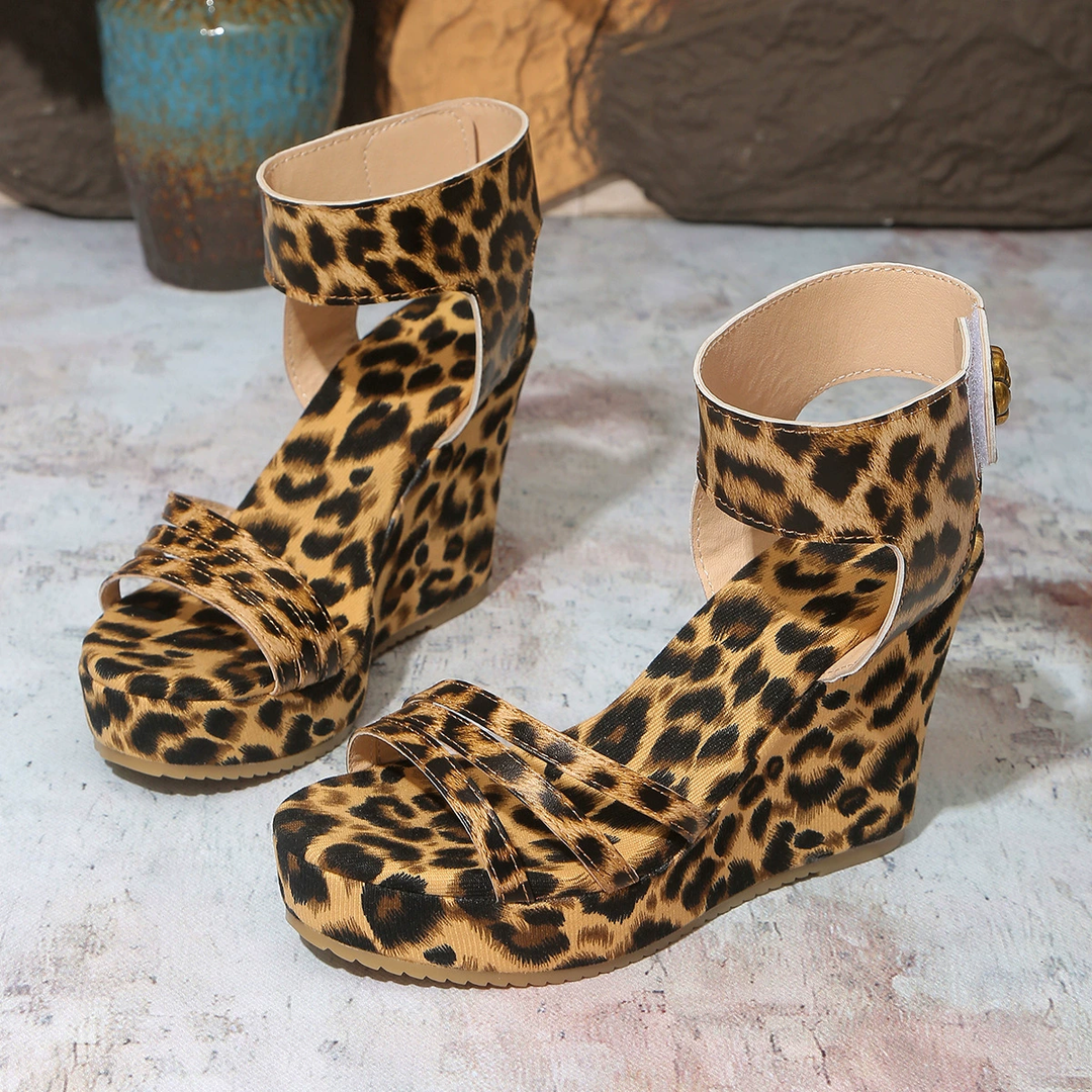 Trendy Leopard Print Wedge Platform Sandals