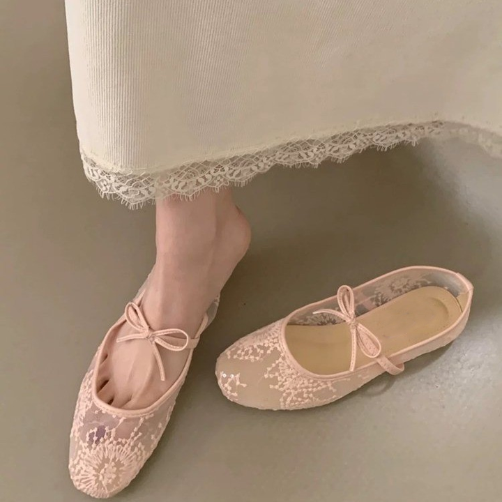 Elegant Mesh Ballet Flats with Cute Bow