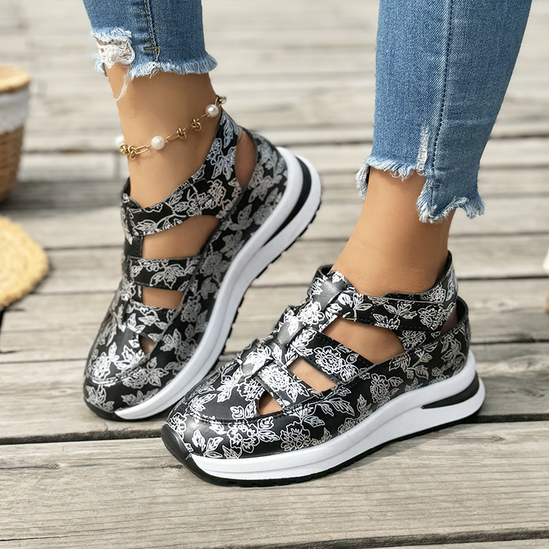 Hollow Buckle Platform Sandal