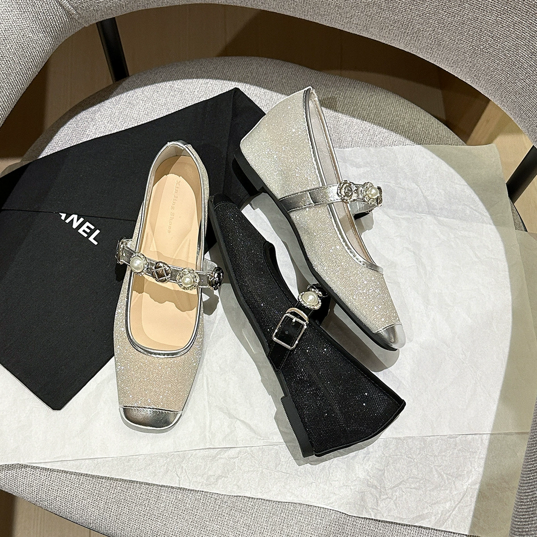 Shimmer Pearl Mary Jane Square Flat Shoes
