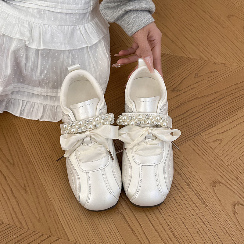 Retro Pearl Ribbon Flats