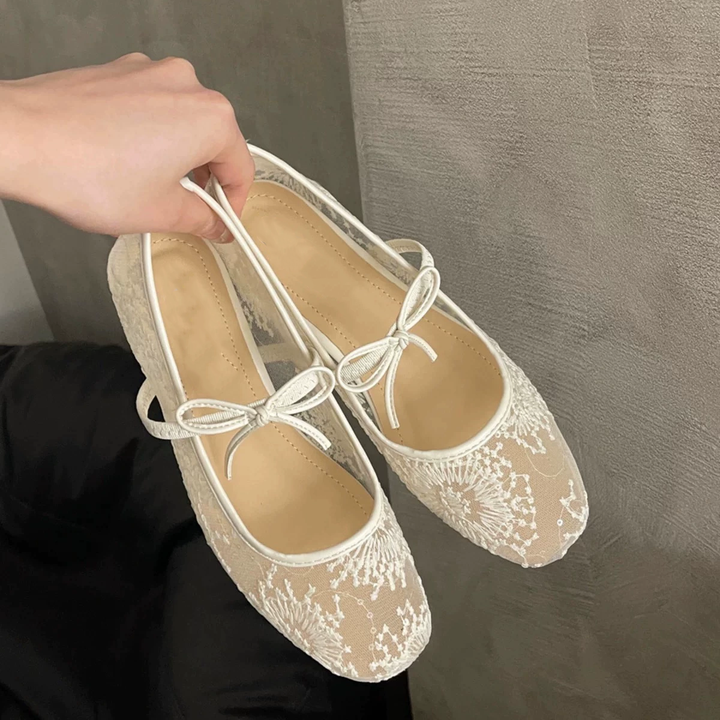 Elegant Mesh Ballet Flats with Cute Bow