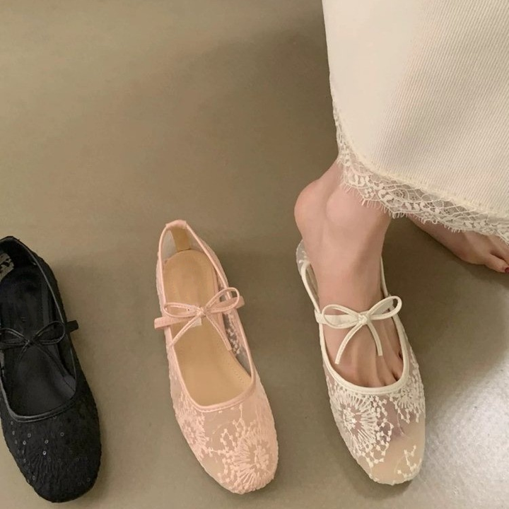 Elegant Mesh Ballet Flats with Cute Bow