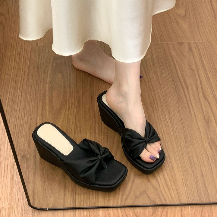 Chic Bow Accent Square Toe Wedge Slides