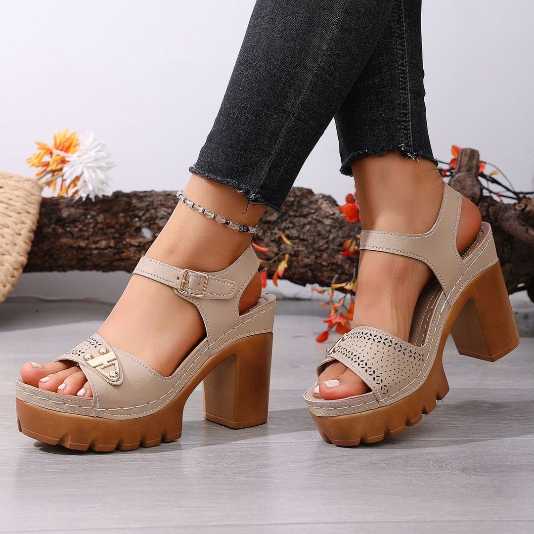 Retro  Cutout Platform Block Heel Beach Sandals
