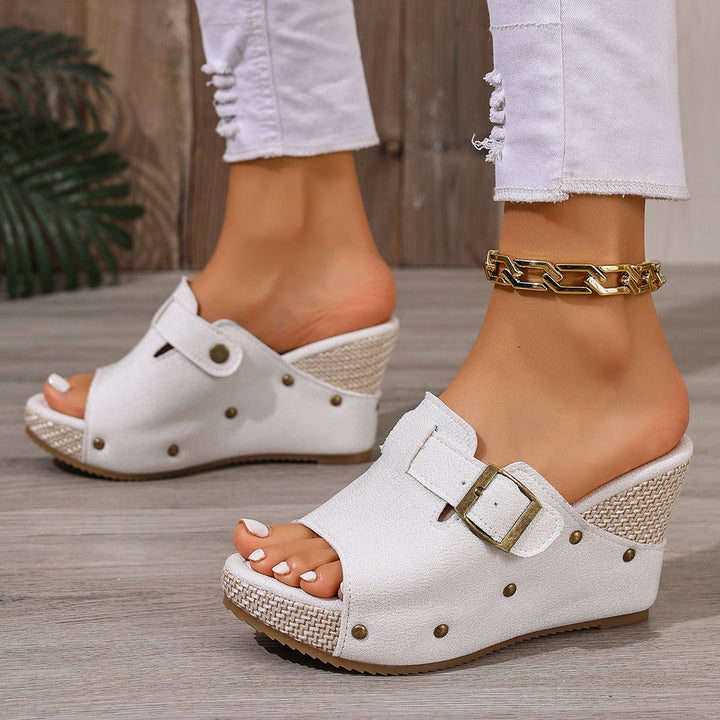 Wedge heel studded women&