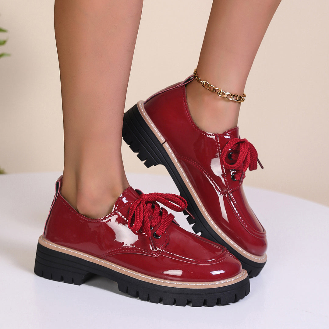 Round-toe lace-up loafers