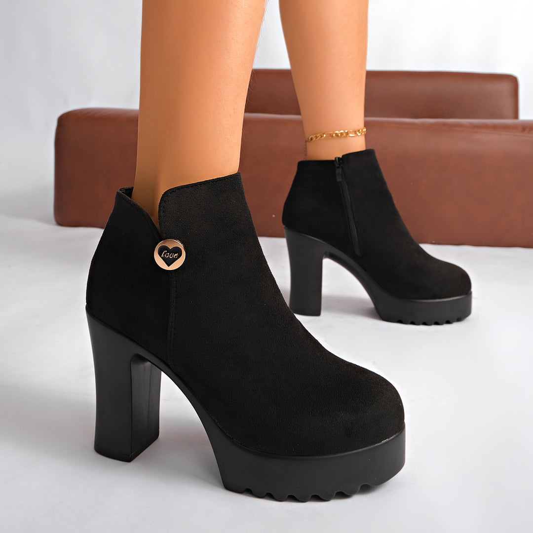 Chunky heel round toe suede Martin boots