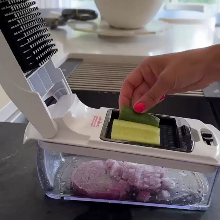 Make a salad cutting box
