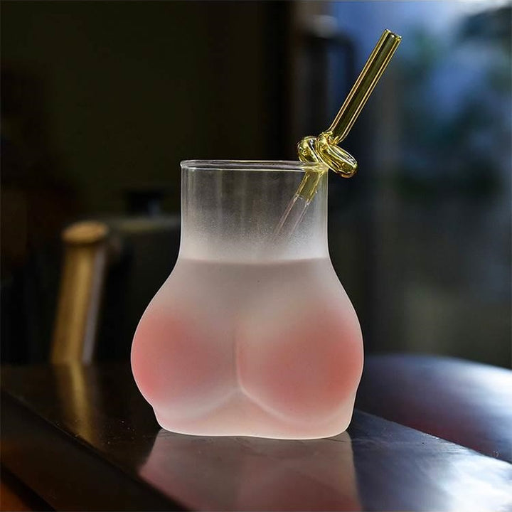 Cute and sexy peach hip water cup