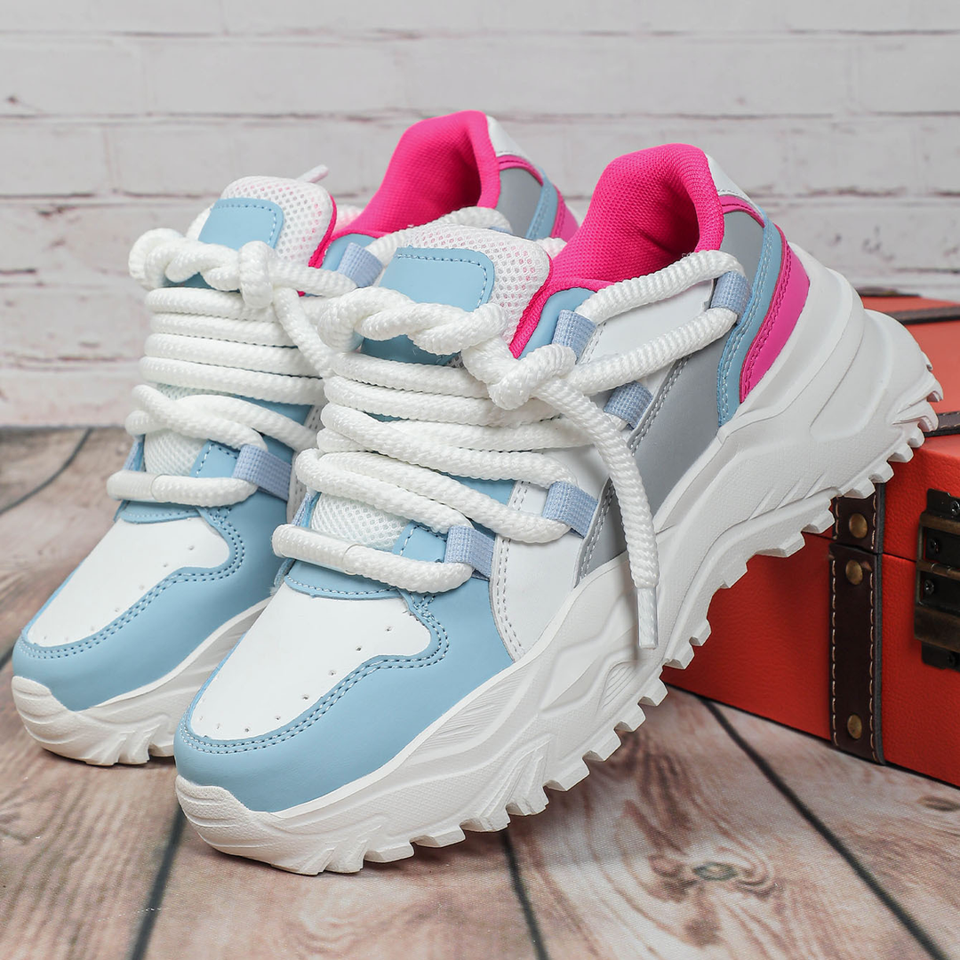 Platform casual sneakers