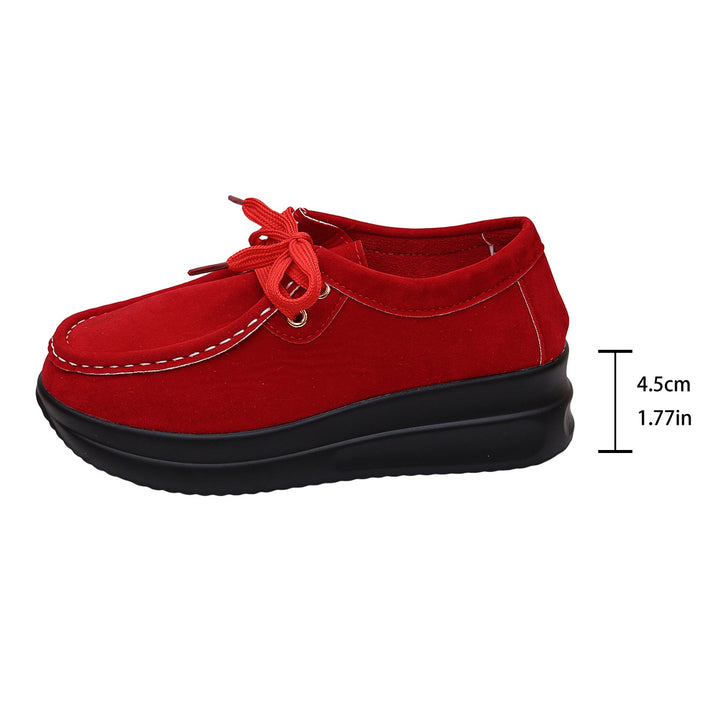 Lace-up round-toe sneakers