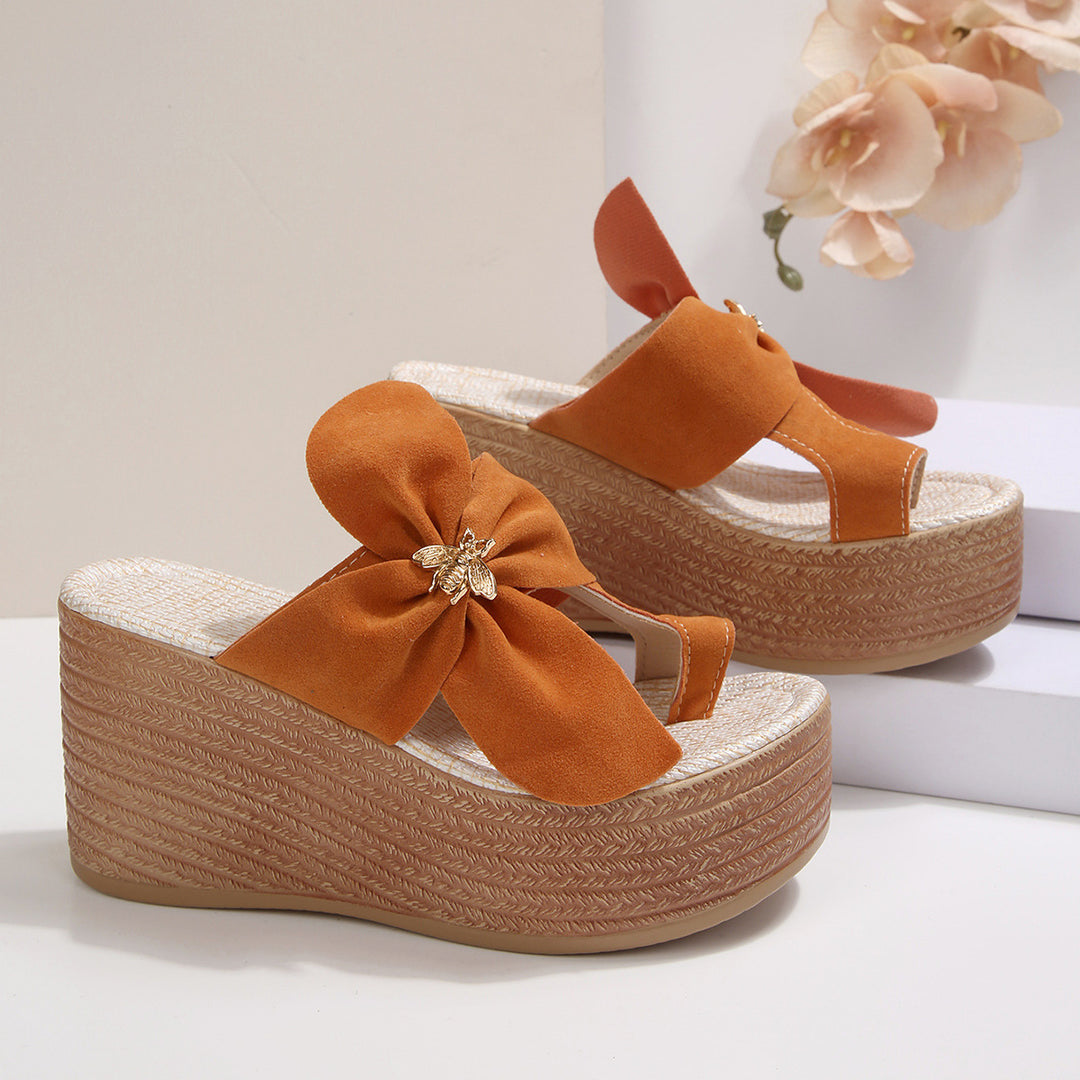 Suede platform toe-loop slides