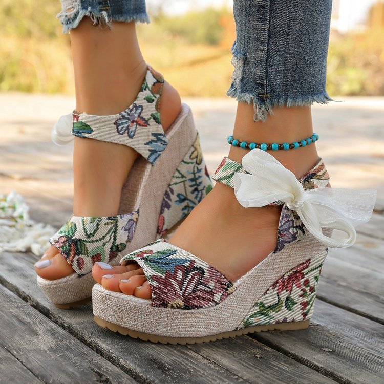 Lace-up bow high-heeled sandals