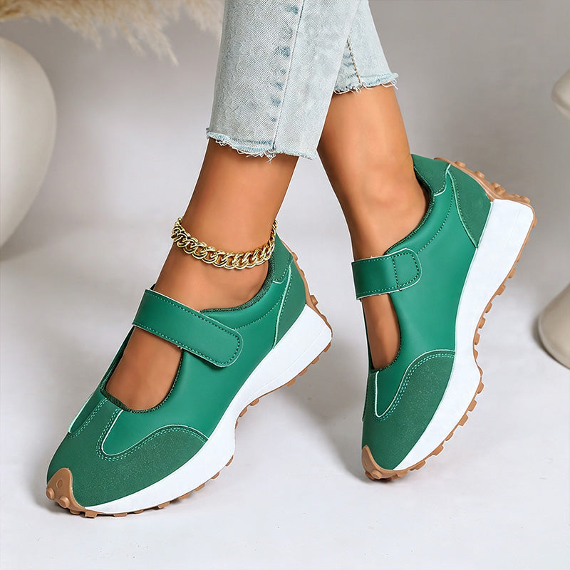 Chunky-soled casual sneakers