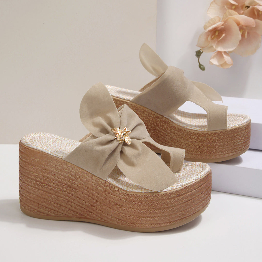 Suede platform toe-loop slides
