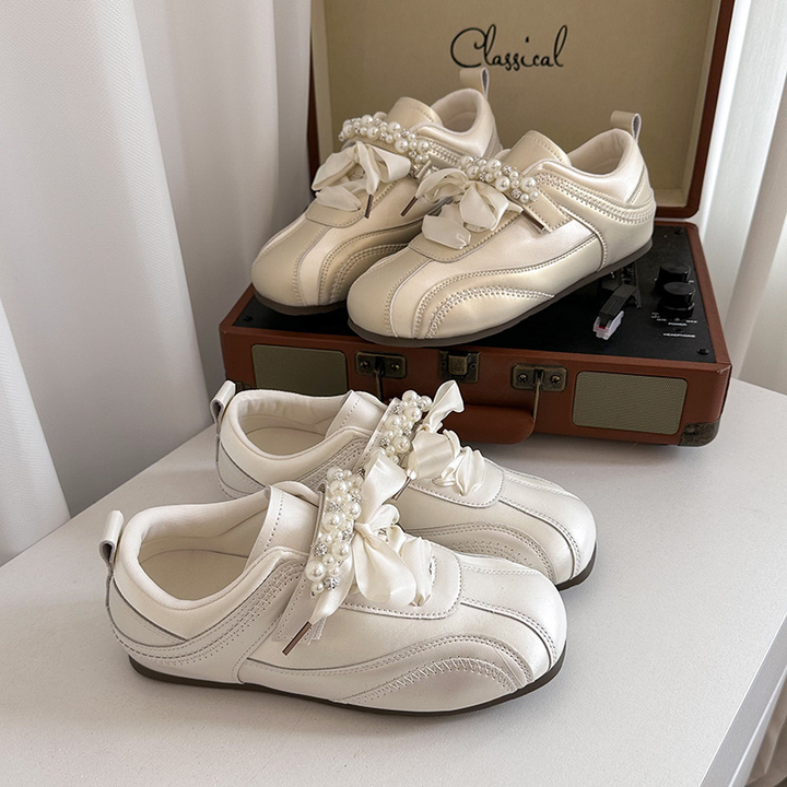 Retro Pearl Ribbon Flats