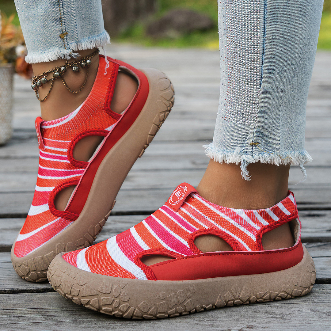 Closed Toe Hollow Striped Breathable Outdoor Sandals