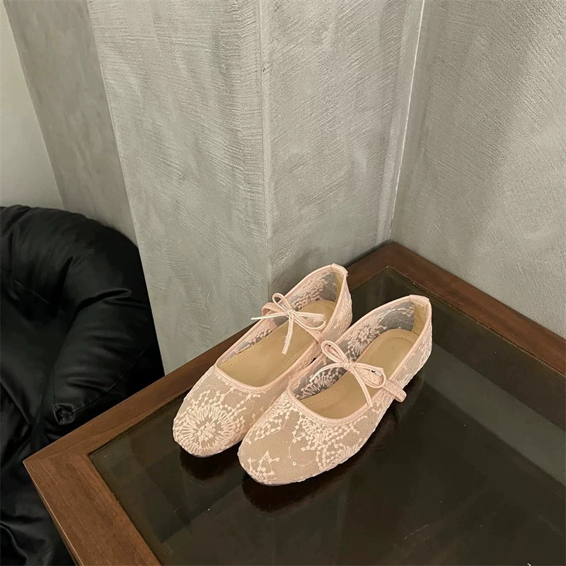 Elegant Mesh Ballet Flats with Cute Bow
