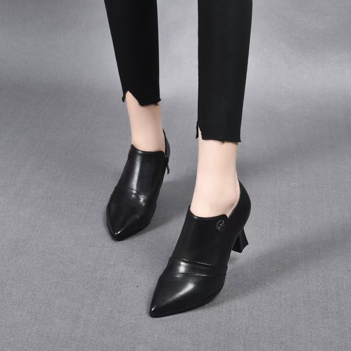 Elegant Pointed Toe Floral Ornament Block Heel Ankle Pumps