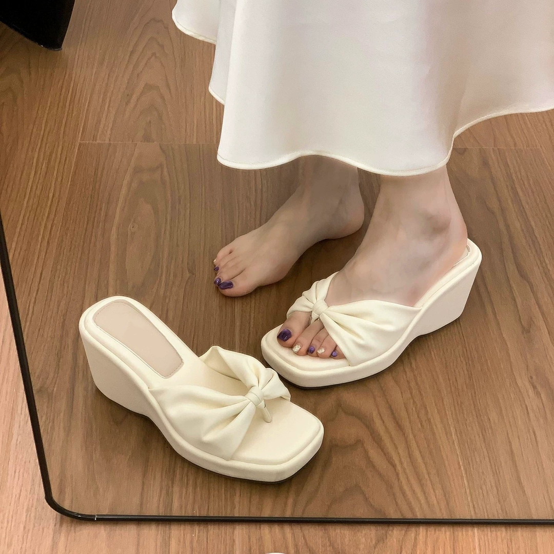 Chic Bow Accent Square Toe Wedge Slides