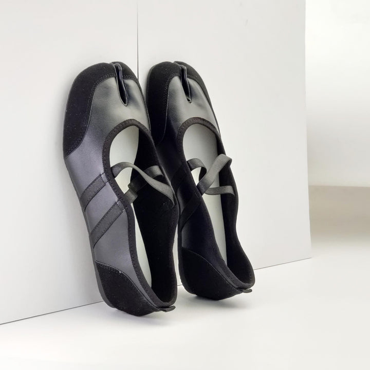 Split-toe Mary Jane Flats