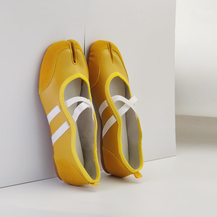Split-toe Mary Jane Flats